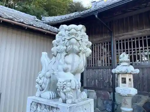 川合神社の狛犬