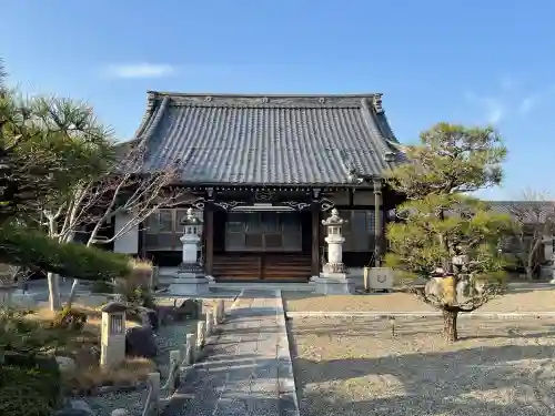 真光寺の{uncategorized: "未分類", other: "その他", undefined: "問題あり", building: "その他建物", grave: "お墓", sacred_gate: "鳥居", guardian: "狛犬", statue: "像", buddha: "仏像", history: "歴史", nature: "自然", garden: "庭園", animal: "動物", pagoda: "塔", temizu: "手水舎", mountain_gate: "山門・神門", sanctuary: "本殿・本堂", subordinate: "末社・摂社", art: "芸術", scenery: "景色", jizo: "地蔵", ema: "絵馬", goshuin: "御朱印", omikuji: "おみくじ", items: "授与品その他", amulet: "お守り", goshuincho: "御朱印帳", eats: "食事", festival: "お祭り", votive_dance: "神楽", shichigosan: "七五三参", wedding: "結婚式", experience: "体験その他", initially: "初詣", around: "周辺", anti_infection: "感染症対策"}