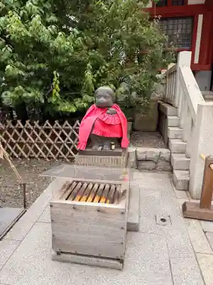 日枝神社の{uncategorized: "未分類", other: "その他", undefined: "問題あり", building: "その他建物", grave: "お墓", sacred_gate: "鳥居", guardian: "狛犬", statue: "像", buddha: "仏像", history: "歴史", nature: "自然", garden: "庭園", animal: "動物", pagoda: "塔", temizu: "手水舎", mountain_gate: "山門・神門", sanctuary: "本殿・本堂", subordinate: "末社・摂社", art: "芸術", scenery: "景色", jizo: "地蔵", ema: "絵馬", goshuin: "御朱印", omikuji: "おみくじ", items: "授与品その他", amulet: "お守り", goshuincho: "御朱印帳", eats: "食事", festival: "お祭り", votive_dance: "神楽", shichigosan: "七五三参", wedding: "結婚式", experience: "体験その他", initially: "初詣", around: "周辺", anti_infection: "感染症対策"}