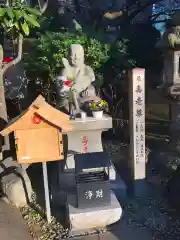 豊川稲荷東京別院の像