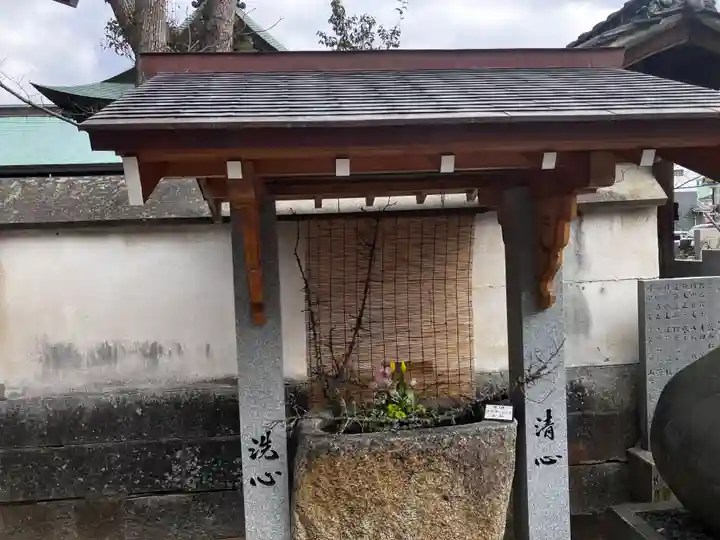 三津厳島神社の手水舎