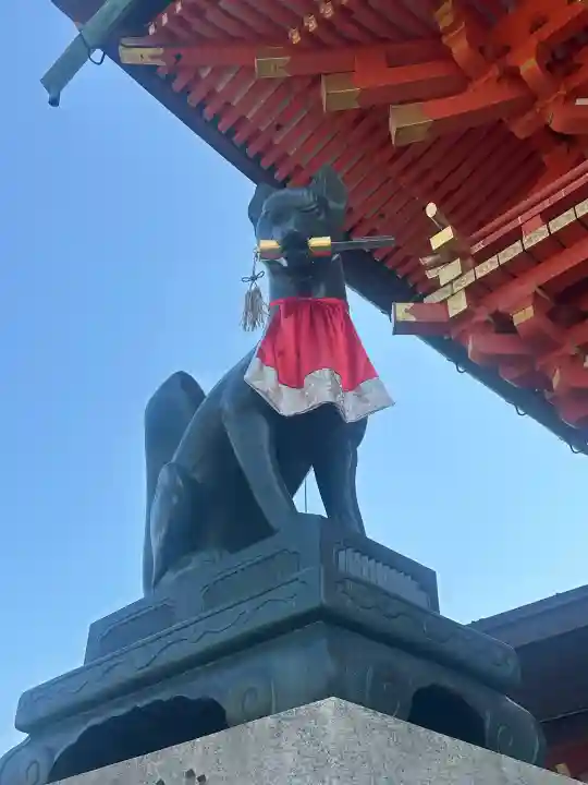 伏見稲荷大社の{uncategorized: "未分類", other: "その他", undefined: "問題あり", building: "その他建物", grave: "お墓", sacred_gate: "鳥居", guardian: "狛犬", statue: "像", buddha: "仏像", history: "歴史", nature: "自然", garden: "庭園", animal: "動物", pagoda: "塔", temizu: "手水舎", mountain_gate: "山門・神門", sanctuary: "本殿・本堂", subordinate: "末社・摂社", art: "芸術", scenery: "景色", jizo: "地蔵", ema: "絵馬", goshuin: "御朱印", omikuji: "おみくじ", items: "授与品その他", amulet: "お守り", goshuincho: "御朱印帳", eats: "食事", festival: "お祭り", votive_dance: "神楽", shichigosan: "七五三参", wedding: "結婚式", experience: "体験その他", initially: "初詣", around: "周辺", anti_infection: "感染症対策"}