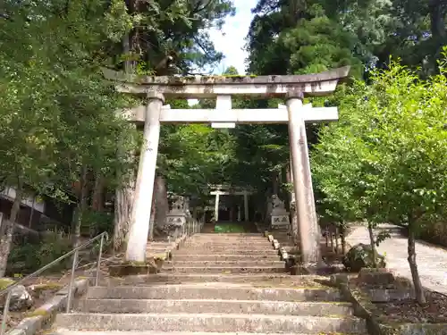 八幡神社の鳥居