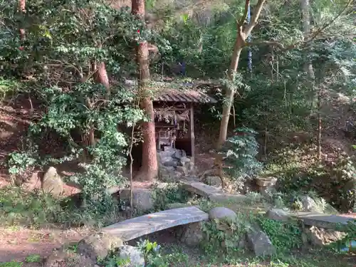 厳島神社の末社