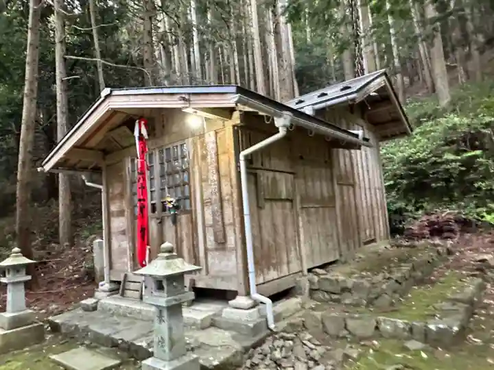 伊香具坂神社の末社・摂社