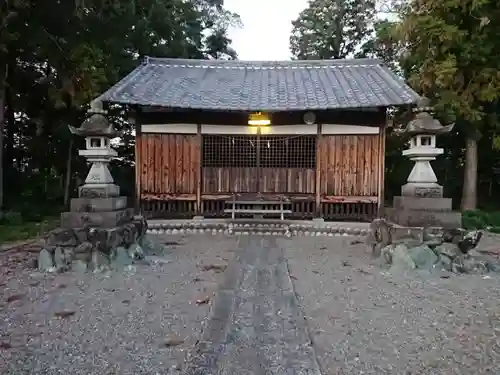 八幡神社の本殿・本堂