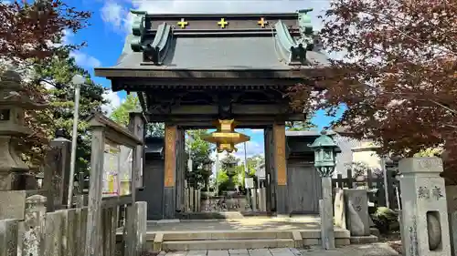 能勢妙見山（真如寺境外仏堂）の山門