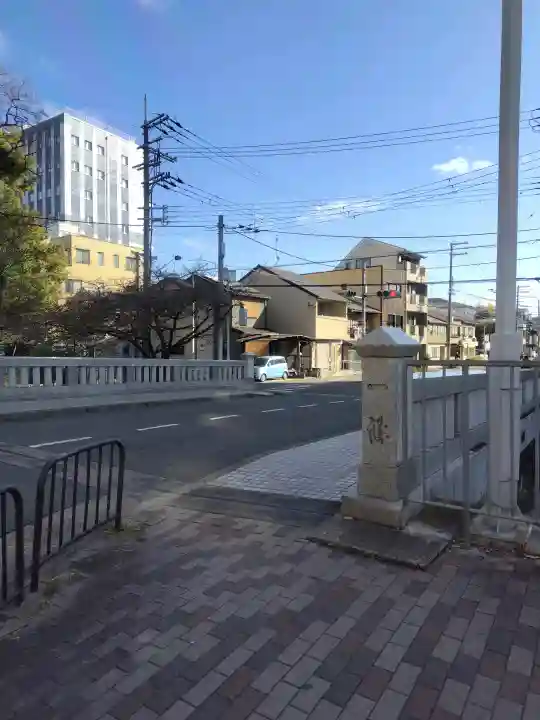晴明神社の{uncategorized: "未分類", other: "その他", undefined: "問題あり", building: "その他建物", grave: "お墓", sacred_gate: "鳥居", guardian: "狛犬", statue: "像", buddha: "仏像", history: "歴史", nature: "自然", garden: "庭園", animal: "動物", pagoda: "塔", temizu: "手水舎", mountain_gate: "山門・神門", sanctuary: "本殿・本堂", subordinate: "末社・摂社", art: "芸術", scenery: "景色", jizo: "地蔵", ema: "絵馬", goshuin: "御朱印", omikuji: "おみくじ", items: "授与品その他", amulet: "お守り", goshuincho: "御朱印帳", eats: "食事", festival: "お祭り", votive_dance: "神楽", shichigosan: "七五三参", wedding: "結婚式", experience: "体験その他", initially: "初詣", around: "周辺", anti_infection: "感染症対策"}