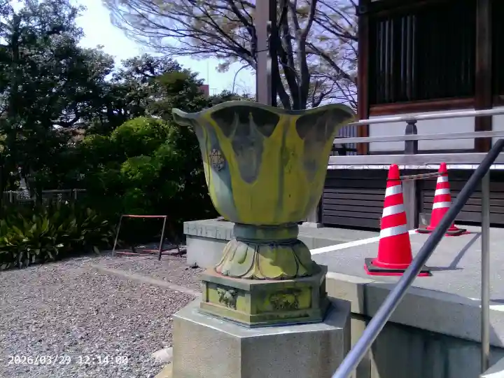 真勝院の{uncategorized: "未分類", other: "その他", undefined: "問題あり", building: "その他建物", grave: "お墓", sacred_gate: "鳥居", guardian: "狛犬", statue: "像", buddha: "仏像", history: "歴史", nature: "自然", garden: "庭園", animal: "動物", pagoda: "塔", temizu: "手水舎", mountain_gate: "山門・神門", sanctuary: "本殿・本堂", subordinate: "末社・摂社", art: "芸術", scenery: "景色", jizo: "地蔵", ema: "絵馬", goshuin: "御朱印", omikuji: "おみくじ", items: "授与品その他", amulet: "お守り", goshuincho: "御朱印帳", eats: "食事", festival: "お祭り", votive_dance: "神楽", shichigosan: "七五三参", wedding: "結婚式", experience: "体験その他", initially: "初詣", around: "周辺", anti_infection: "感染症対策"}