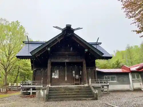 神居神社の本殿