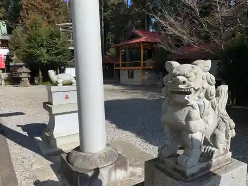 磐裂根裂神社の狛犬