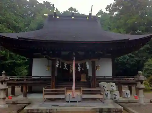 御上神社の本殿