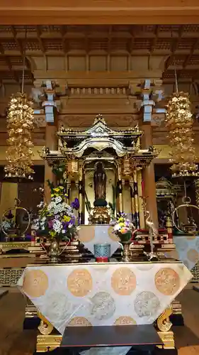 青宮寺の本殿・本堂