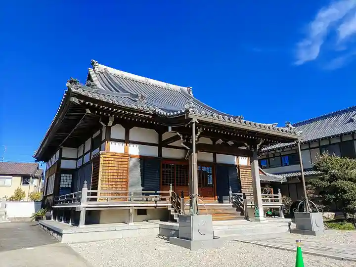 興證寺の本殿・本堂