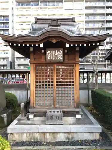 覚林寺の本殿・本堂