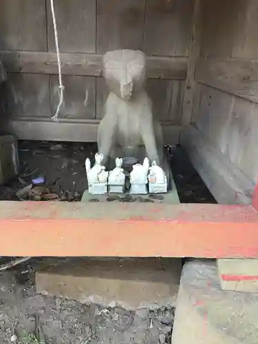 神明神社の狛犬