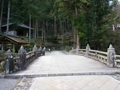 身延山 祖廟拝殿のその他建物