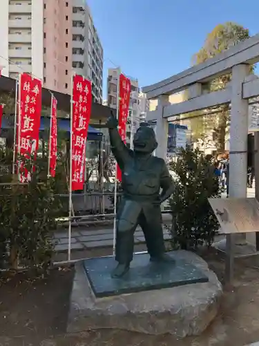 亀有香取神社の像