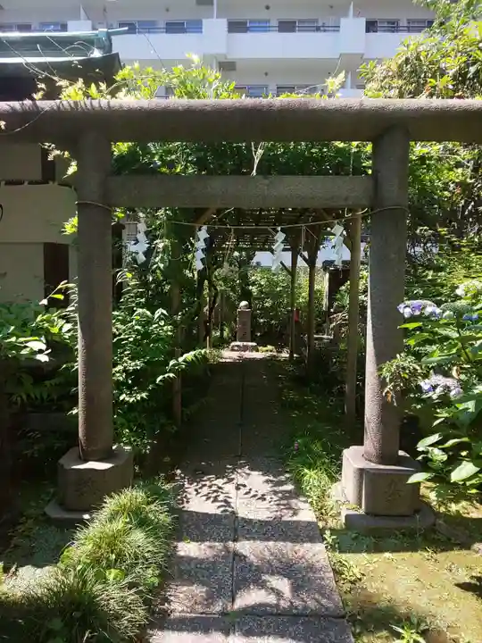 於岩稲荷田宮神社(東京都)