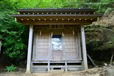 大山阿夫利神社本社の末社・摂社