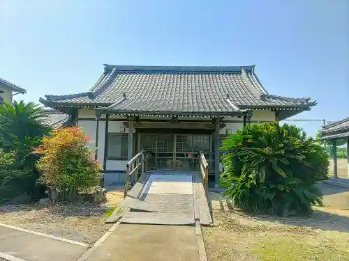 東雲寺の本殿・本堂