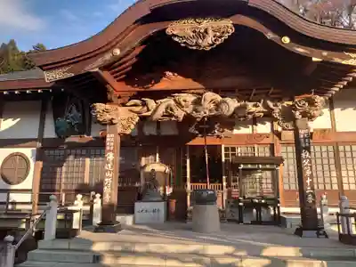 野坂寺の本殿・本堂