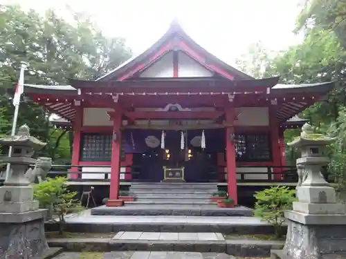山中浅間神社の本殿・本堂