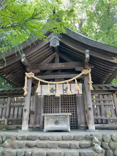 諏訪大社上社前宮の本殿・本堂