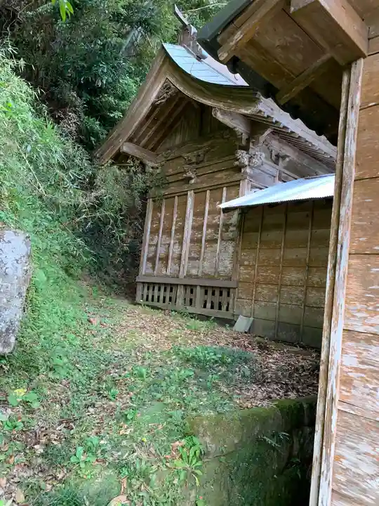 諏訪神社の本殿・本堂
