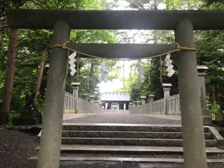 千歳神社の鳥居