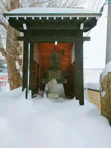 本龍寺の像