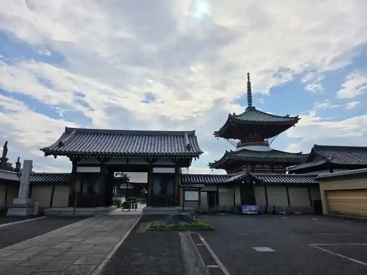 圓乘院の{uncategorized: "未分類", other: "その他", undefined: "問題あり", building: "その他建物", grave: "お墓", sacred_gate: "鳥居", guardian: "狛犬", statue: "像", buddha: "仏像", history: "歴史", nature: "自然", garden: "庭園", animal: "動物", pagoda: "塔", temizu: "手水舎", mountain_gate: "山門・神門", sanctuary: "本殿・本堂", subordinate: "末社・摂社", art: "芸術", scenery: "景色", jizo: "地蔵", ema: "絵馬", goshuin: "御朱印", omikuji: "おみくじ", items: "授与品その他", amulet: "お守り", goshuincho: "御朱印帳", eats: "食事", festival: "お祭り", votive_dance: "神楽", shichigosan: "七五三参", wedding: "結婚式", experience: "体験その他", initially: "初詣", around: "周辺", anti_infection: "感染症対策"}