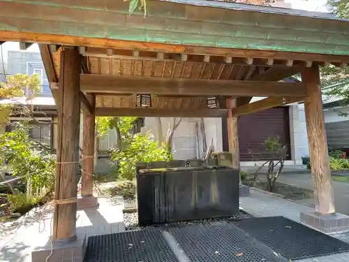 善知鳥神社の手水