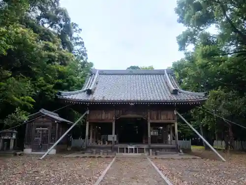 多賀神社の{uncategorized: "未分類", other: "その他", undefined: "問題あり", building: "その他建物", grave: "お墓", sacred_gate: "鳥居", guardian: "狛犬", statue: "像", buddha: "仏像", history: "歴史", nature: "自然", garden: "庭園", animal: "動物", pagoda: "塔", temizu: "手水舎", mountain_gate: "山門・神門", sanctuary: "本殿・本堂", subordinate: "末社・摂社", art: "芸術", scenery: "景色", jizo: "地蔵", ema: "絵馬", goshuin: "御朱印", omikuji: "おみくじ", items: "授与品その他", amulet: "お守り", goshuincho: "御朱印帳", eats: "食事", festival: "お祭り", votive_dance: "神楽", shichigosan: "七五三参", wedding: "結婚式", experience: "体験その他", initially: "初詣", around: "周辺", anti_infection: "感染症対策"}