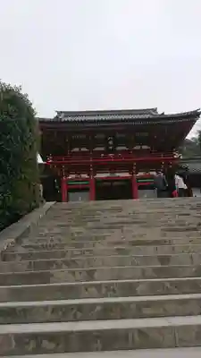 鶴岡八幡宮の山門・神門