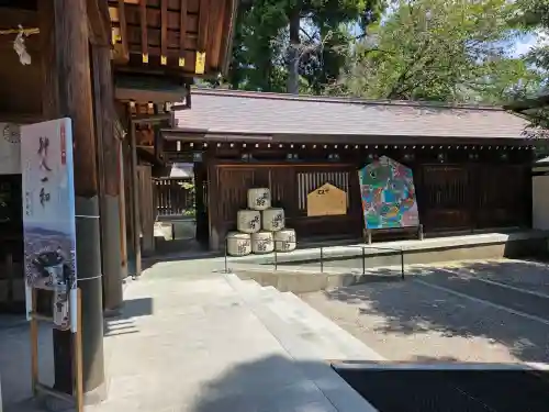 射水神社の{uncategorized: "未分類", other: "その他", undefined: "問題あり", building: "その他建物", grave: "お墓", sacred_gate: "鳥居", guardian: "狛犬", statue: "像", buddha: "仏像", history: "歴史", nature: "自然", garden: "庭園", animal: "動物", pagoda: "塔", temizu: "手水舎", mountain_gate: "山門・神門", sanctuary: "本殿・本堂", subordinate: "末社・摂社", art: "芸術", scenery: "景色", jizo: "地蔵", ema: "絵馬", goshuin: "御朱印", omikuji: "おみくじ", items: "授与品その他", amulet: "お守り", goshuincho: "御朱印帳", eats: "食事", festival: "お祭り", votive_dance: "神楽", shichigosan: "七五三参", wedding: "結婚式", experience: "体験その他", initially: "初詣", around: "周辺", anti_infection: "感染症対策"}
