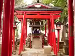 花園神社の末社