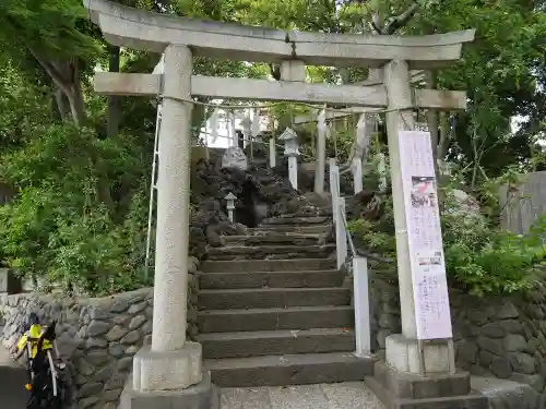 多摩川浅間神社の鳥居