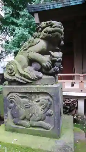 稲荷鬼王神社の狛犬