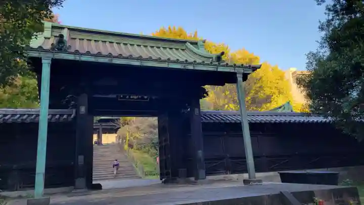 湯島聖堂の山門・神門