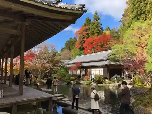 百済寺の本殿・本堂