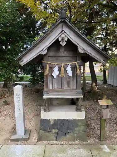 万九千社の末社・摂社