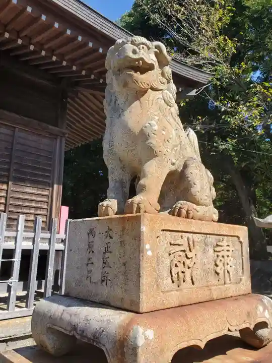 菟足神社の狛犬