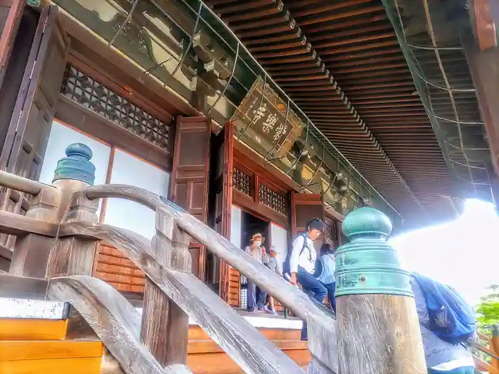 常楽寺の本殿・本堂