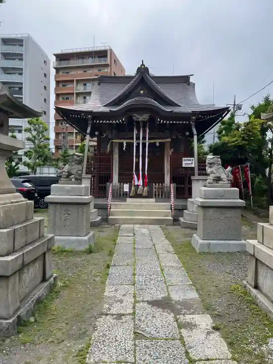 三輪厳島神社(弁天神社)の{uncategorized: "未分類", other: "その他", undefined: "問題あり", building: "その他建物", grave: "お墓", sacred_gate: "鳥居", guardian: "狛犬", statue: "像", buddha: "仏像", history: "歴史", nature: "自然", garden: "庭園", animal: "動物", pagoda: "塔", temizu: "手水舎", mountain_gate: "山門・神門", sanctuary: "本殿・本堂", subordinate: "末社・摂社", art: "芸術", scenery: "景色", jizo: "地蔵", ema: "絵馬", goshuin: "御朱印", omikuji: "おみくじ", items: "授与品その他", amulet: "お守り", goshuincho: "御朱印帳", eats: "食事", festival: "お祭り", votive_dance: "神楽", shichigosan: "七五三参", wedding: "結婚式", experience: "体験その他", initially: "初詣", around: "周辺", anti_infection: "感染症対策"}
