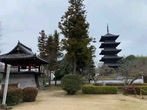 備中國分寺の{uncategorized: "未分類", other: "その他", undefined: "問題あり", building: "その他建物", grave: "お墓", sacred_gate: "鳥居", guardian: "狛犬", statue: "像", buddha: "仏像", history: "歴史", nature: "自然", garden: "庭園", animal: "動物", pagoda: "塔", temizu: "手水舎", mountain_gate: "山門・神門", sanctuary: "本殿・本堂", subordinate: "末社・摂社", art: "芸術", scenery: "景色", jizo: "地蔵", ema: "絵馬", goshuin: "御朱印", omikuji: "おみくじ", items: "授与品その他", amulet: "お守り", goshuincho: "御朱印帳", eats: "食事", festival: "お祭り", votive_dance: "神楽", shichigosan: "七五三参", wedding: "結婚式", experience: "体験その他", initially: "初詣", around: "周辺", anti_infection: "感染症対策"}