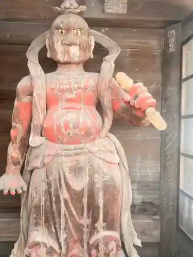 埼玉厄除け開運大師・龍泉寺（切り絵御朱印発祥の寺）の像