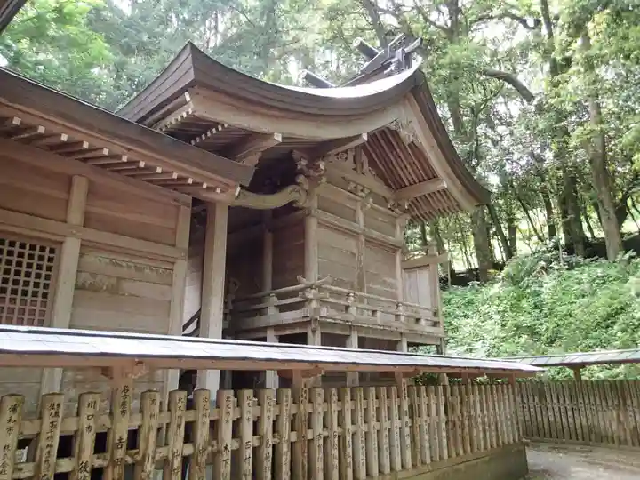 落立神社の本殿・本堂