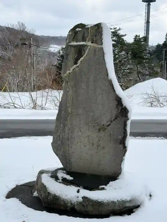 千軒神社の{uncategorized: "未分類", other: "その他", undefined: "問題あり", building: "その他建物", grave: "お墓", sacred_gate: "鳥居", guardian: "狛犬", statue: "像", buddha: "仏像", history: "歴史", nature: "自然", garden: "庭園", animal: "動物", pagoda: "塔", temizu: "手水舎", mountain_gate: "山門・神門", sanctuary: "本殿・本堂", subordinate: "末社・摂社", art: "芸術", scenery: "景色", jizo: "地蔵", ema: "絵馬", goshuin: "御朱印", omikuji: "おみくじ", items: "授与品その他", amulet: "お守り", goshuincho: "御朱印帳", eats: "食事", festival: "お祭り", votive_dance: "神楽", shichigosan: "七五三参", wedding: "結婚式", experience: "体験その他", initially: "初詣", around: "周辺", anti_infection: "感染症対策"}