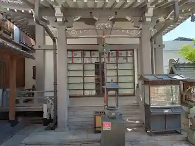 自性院の本殿・本堂